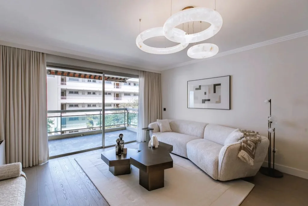Séjour lumineux, T4 rénové Nice Cimiez